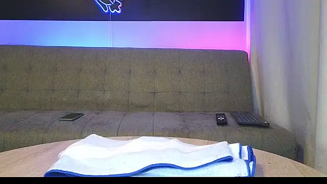 Snapshot of MattxFeet chatting on 11-27-25, 09:50 MattxFeet online show from 11-27-25, 09:50