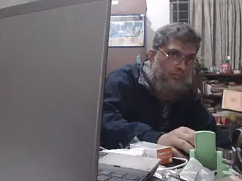 Snapshot of HOW70 chatting on 01-03-25, 08:22 HOW70 online show from 01-03-25, 08:22