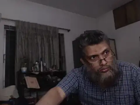 Snapshot of HOW70 chatting on 02-01-25, 08:58 HOW70 online show from 02-01-25, 08:58