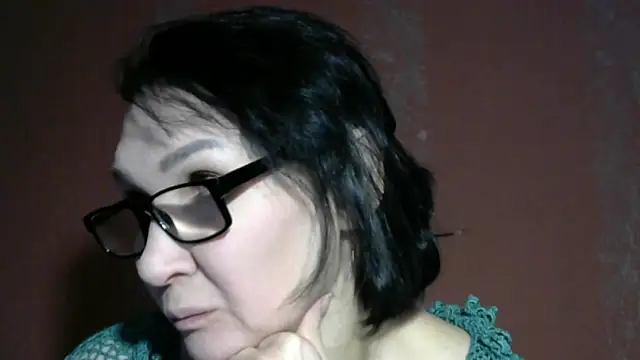 PrettyAndWild online show from 04-25-26, 02:25