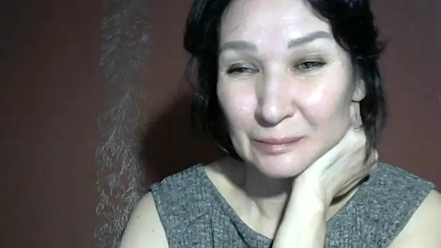 Snapshot of PrettyAndWild chatting on 05-16-26, 01:10 PrettyAndWild online show from 05-16-26, 01:10