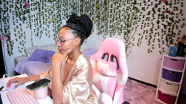 Snapshot of violeta_milleer chatting on 11-11-25, 04:51 violeta milleer online show from 11-11-25, 04:51