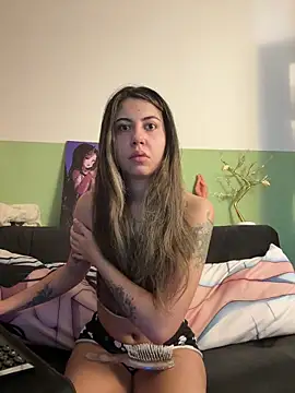 lilly sweett online show from 12-15-25, 11:20