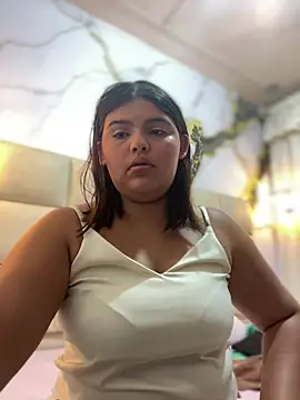 Snapshot of Lia_sexx chatting on 06-18-26, 12:20 Lia sexx online show from 06-18-26, 12:20