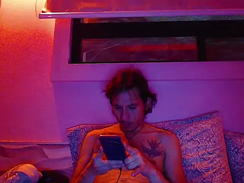 Latinopervs online show from 03-03-26, 04:18