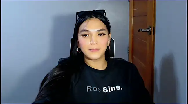 Snapshot of WONDERWOMAN2023 chatting on 12-15-24, 06:48 WONDERWOMAN2023 online show from 12-15-24, 06:48