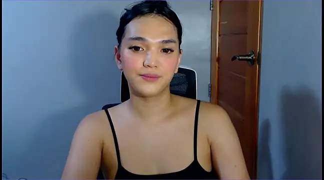 Snapshot of WONDERWOMAN2023 chatting on 01-25-25, 02:37 WONDERWOMAN2023 online show from 01-25-25, 02:37