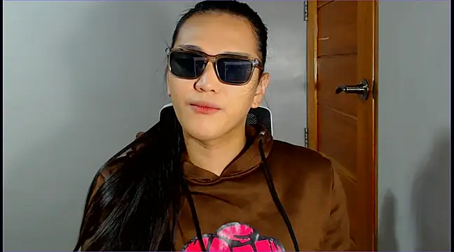 Snapshot of WONDERWOMAN2023 chatting on 02-19-25, 02:55 WONDERWOMAN2023 online show from 02-19-25, 02:55