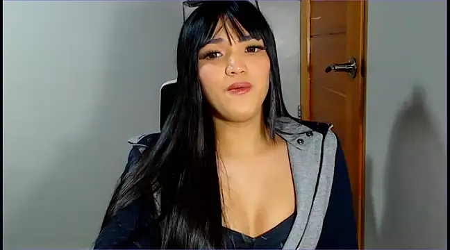 Snapshot of WONDERWOMAN2023 chatting on 03-22-25, 05:28 WONDERWOMAN2023 online show from 03-22-25, 05:28