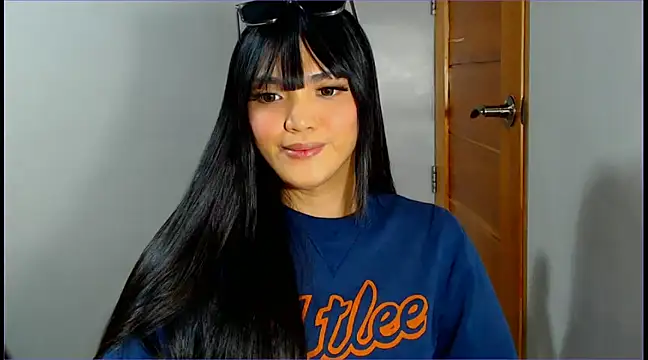 Snapshot of WONDERWOMAN2023 chatting on 03-23-25, 03:32 WONDERWOMAN2023 online show from 03-23-25, 03:32