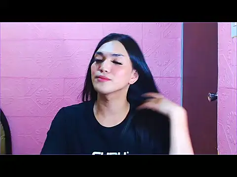 Snapshot of WONDERWOMAN2023 chatting on 10-03-25, 06:05 WONDERWOMAN2023 online show from 10-03-25, 06:05