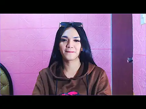 Snapshot of WONDERWOMAN2023 chatting on 10-06-25, 08:39 WONDERWOMAN2023 online show from 10-06-25, 08:39