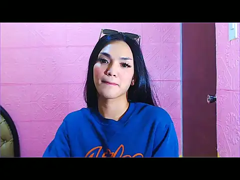 Snapshot of WONDERWOMAN2023 chatting on 10-07-25, 11:13 WONDERWOMAN2023 online show from 10-07-25, 11:13