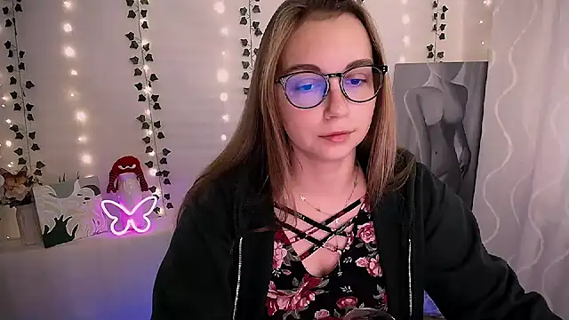 SweetPrincess  online show from 10-08-25, 07:17