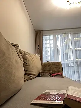 little belucci online show from 01-24-25, 02:08