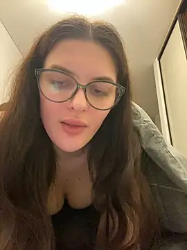 little belucci online show from 02-08-25, 08:10