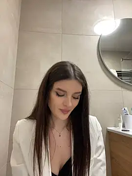 little belucci online show from 02-14-25, 09:53