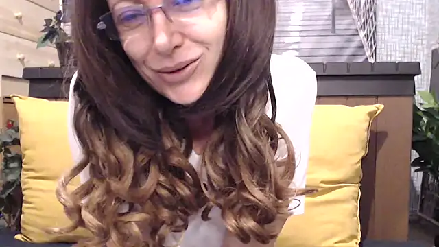 lilianleight online show from 11-22-25, 10:58