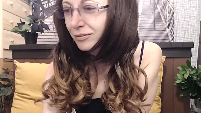 lilianleight online show from 04-13-26, 10:32