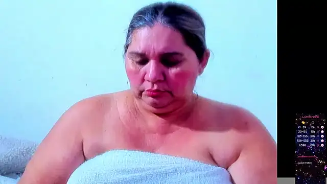 Snapshot of BBW_Michelle chatting on 11-01-25, 02:35 BBW Michelle online show from 11-01-25, 02:35