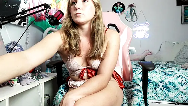 Snapshot of baebaeblueXXX chatting on 09-17-25, 10:55 baebaeblueXXX online show from 09-17-25, 10:55