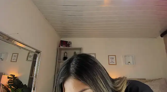little antonela online show from 01-31-25, 03:55