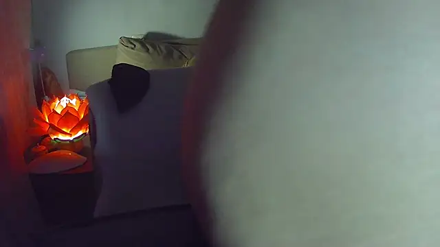 Snapshot of leysun7 chatting on 11-16-25, 04:18 leysun7 online show from 11-16-25, 04:18