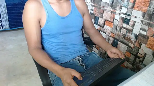 Snapshot of sexatlexx chatting on 02-01-26, 02:48 sexatlexx online show from 02-01-26, 02:48