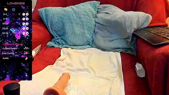 Snapshot of Miss_Troya chatting on 09-22-25, 04:53 Miss Troya online show from 09-22-25, 04:53