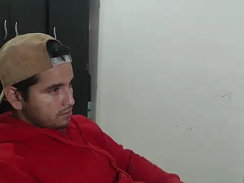 Snapshot of kylian_07 chatting on 11-18-25, 01:22 kylian 07 online show from 11-18-25, 01:22