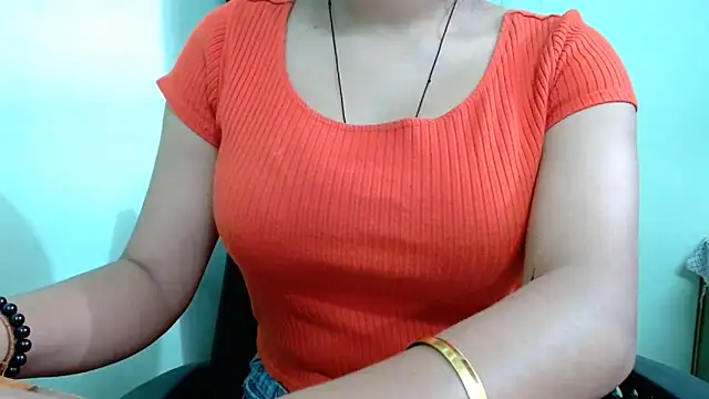 Snapshot of sweet-alia chatting on 03-23-25, 08:59 sweet-alia online show from 03-23-25, 08:59