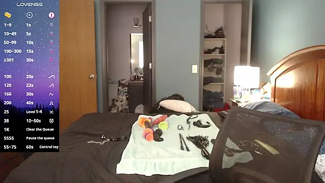 kinkywolf429 online show from 01-17-25, 06:54