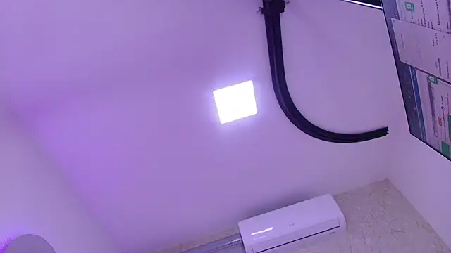 Snapshot of leon_gaby chatting on 12-13-25, 07:53 leon gaby online show from 12-13-25, 07:53