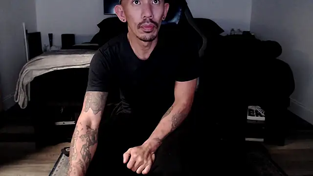 Snapshot of inc25cb@xh chatting on 01-19-26, 07:56 inc25cbxh online show from 01-19-26, 07:56