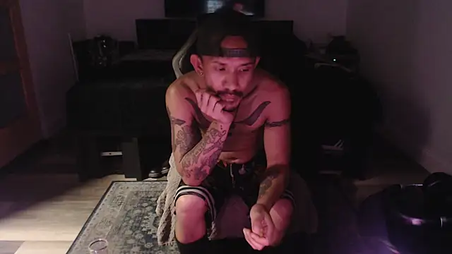 Snapshot of inc25cb@xh chatting on 02-15-26, 07:27 inc25cbxh online show from 02-15-26, 07:27