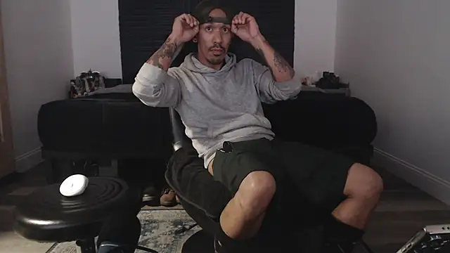 Snapshot of inc25cb@xh chatting on 03-14-26, 09:37 inc25cbxh online show from 03-14-26, 09:37