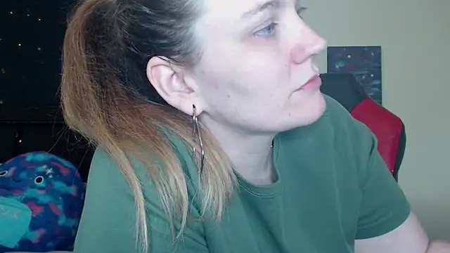 ToxicLilly online show from 12-02-24, 08:52