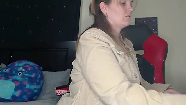 ToxicLilly online show from 12-05-24, 07:16