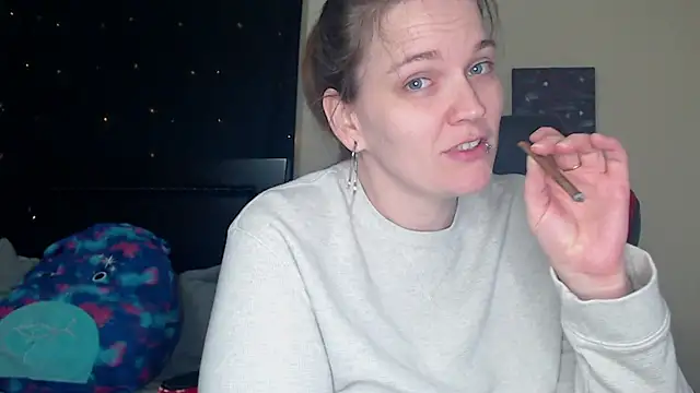 ToxicLilly online show from 12-06-24, 08:59