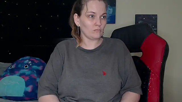 ToxicLilly online show from 12-17-24, 07:40