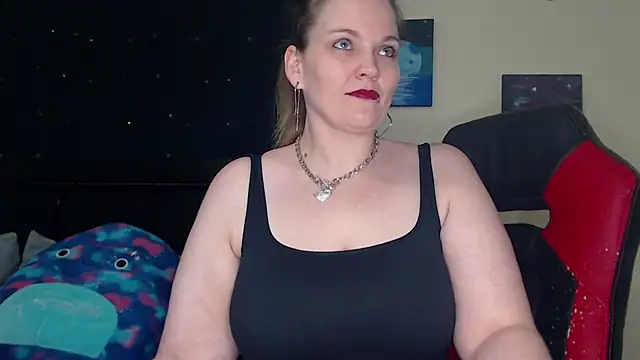 ToxicLilly online show from 01-04-25, 01:21