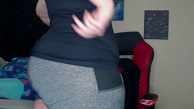 ToxicLilly online show from 01-05-25, 10:53