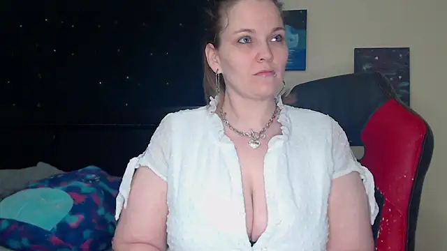 ToxicLilly online show from 01-11-25, 07:49