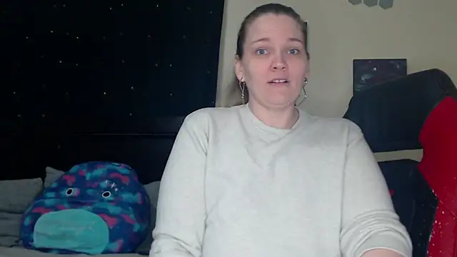 ToxicLilly online show from 01-22-25, 08:29