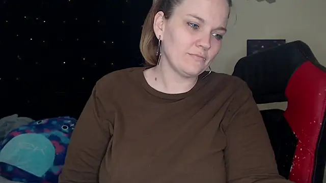 ToxicLilly online show from 02-09-25, 08:22