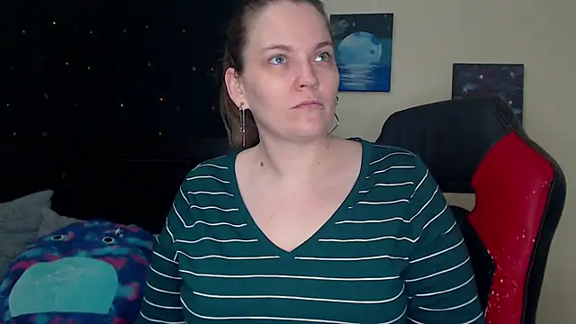 ToxicLilly online show from 03-02-25, 07:54