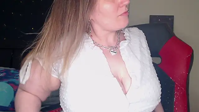 ToxicLilly online show from 03-16-25, 10:44