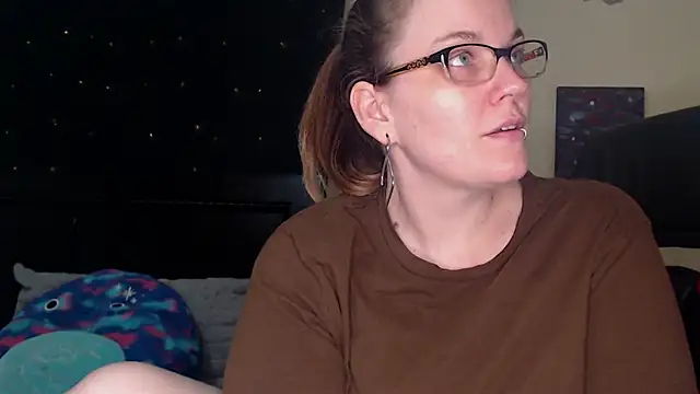 ToxicLilly online show from 03-17-25, 06:18