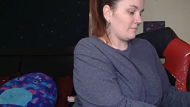 ToxicLilly online show from 10-12-25, 07:40