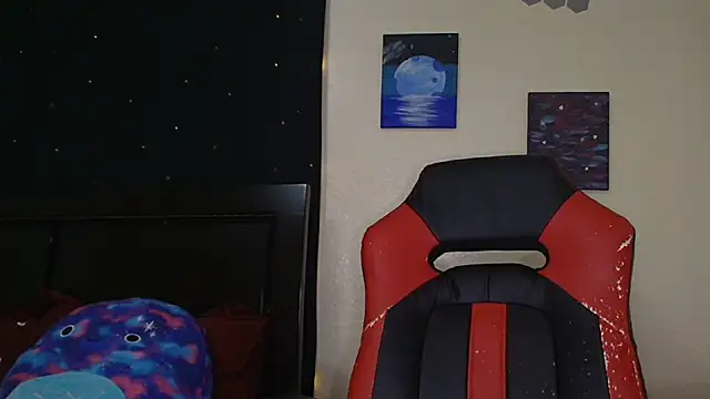 ToxicLilly online show from 11-16-25, 09:48